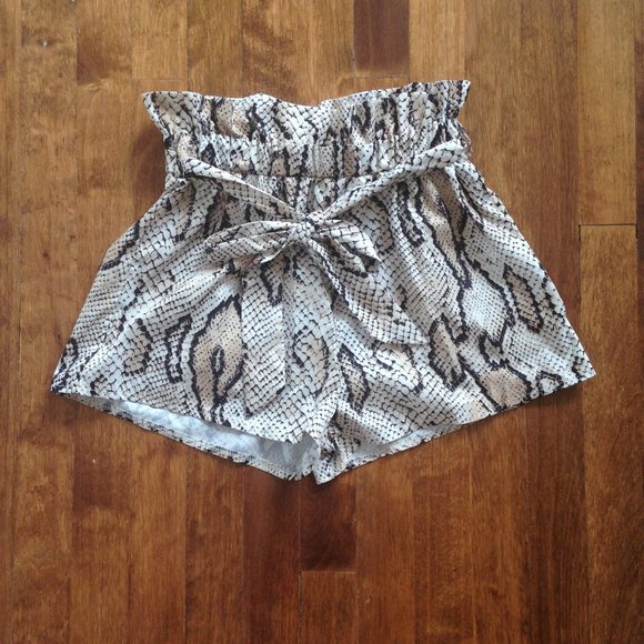 Zaful - Snakeskin Print Paperbag Shorts - Picture 8 of 11